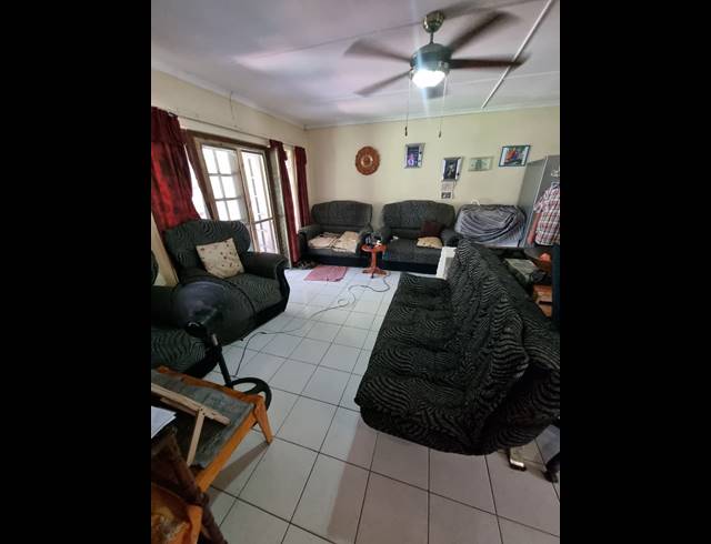 2 BEDROOM TOWNHOUSE SOLD IN ARBORETUM
